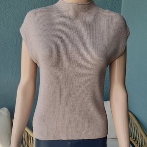 Ribbed Cap-Sleeve Crewneck Sweater in Light Taupe